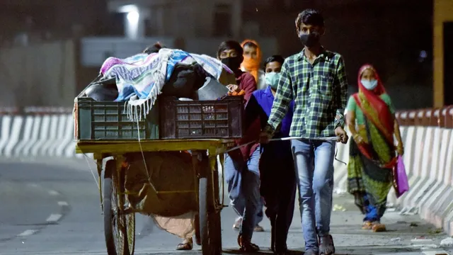 punjab-migrant-workers-of-jandpur-village-in-kharar-put-under-9-pm-curfew-other-restrictions-in-new-diktat